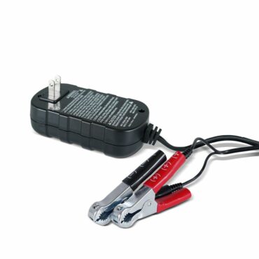 Plugin battery maintainer with battery cables